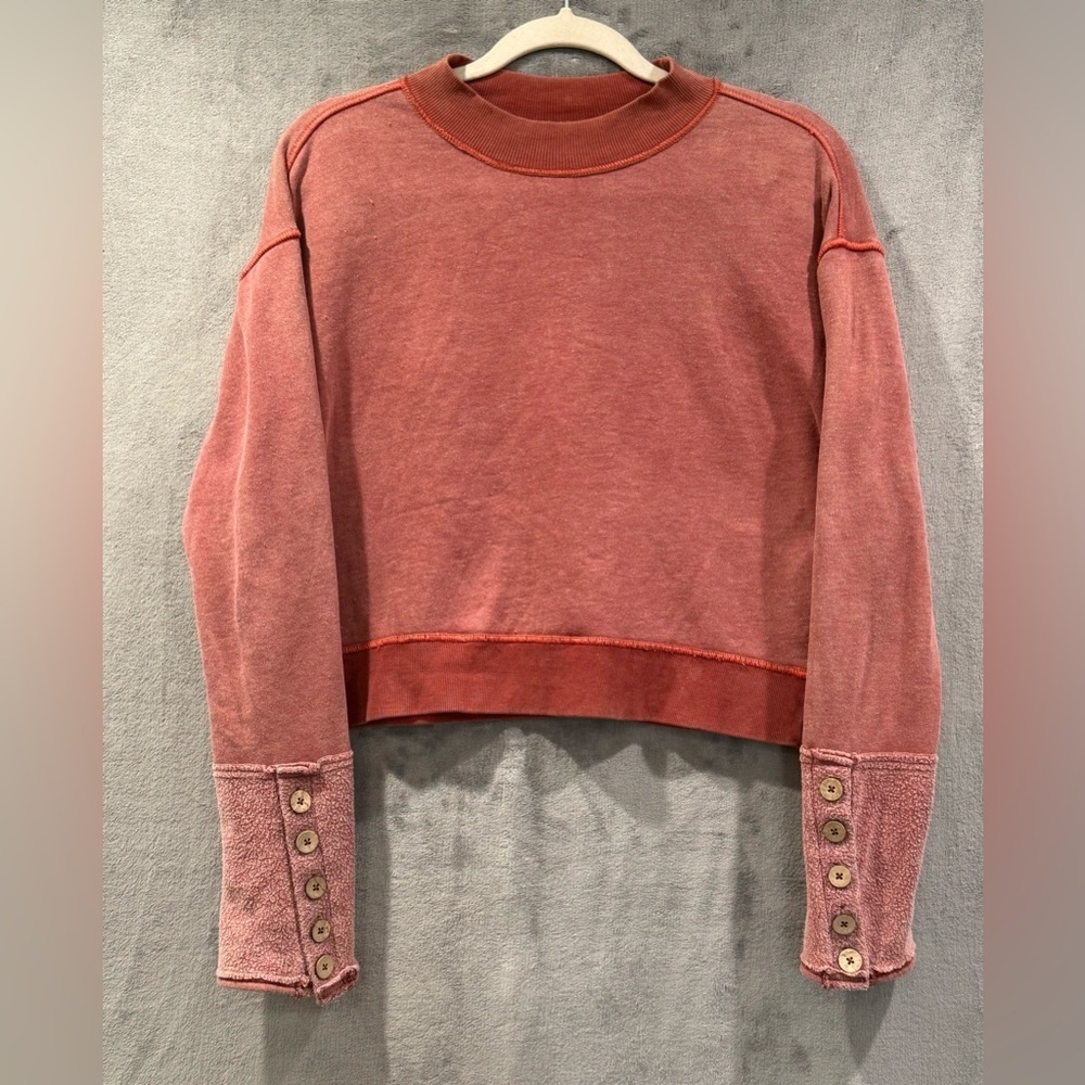 Free People‎ Look Ahead Cropped Red Sweatshirt Size M Boho Relaxed Comfy Beach